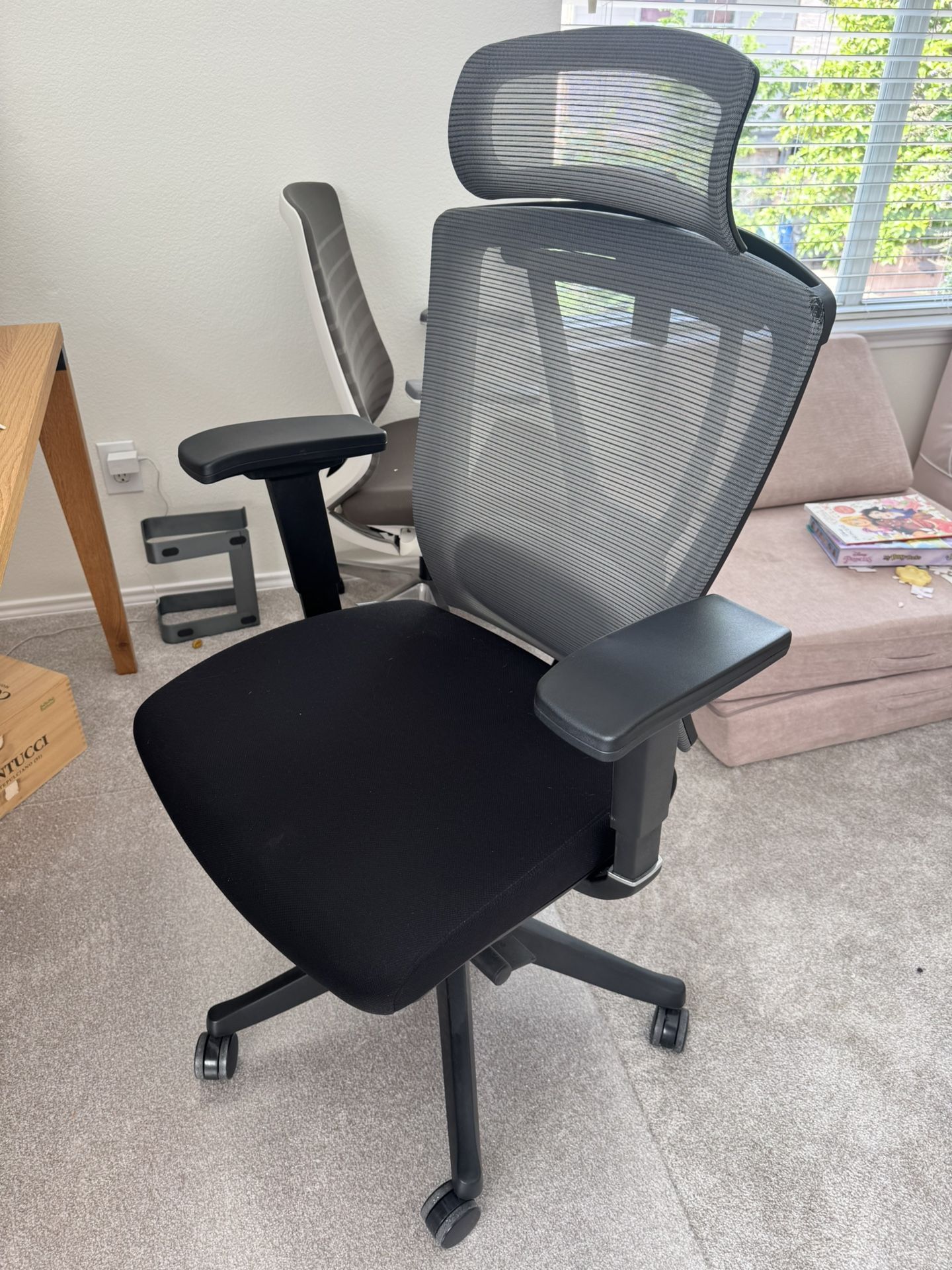 Autonomous Ergo Desk Chair