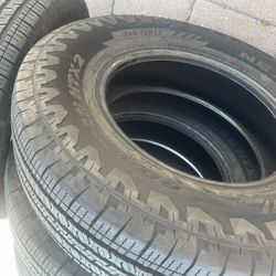 245/75/17 Nexen 2025