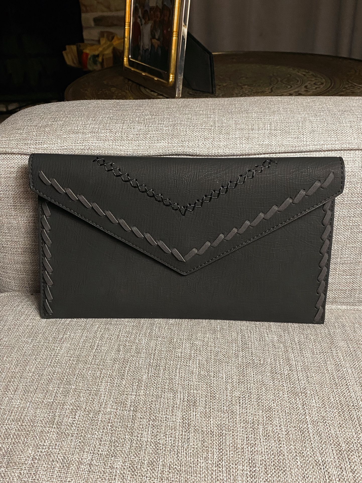 Danielle Nicole Clutch