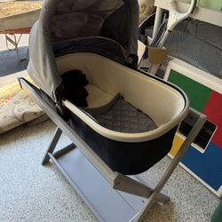 Uppababy Bassinet & Stand