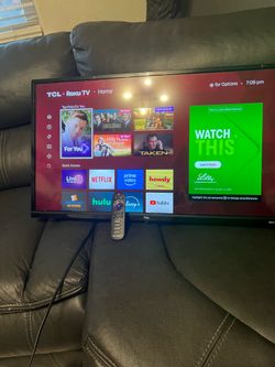 32" TCL Roku Smart TV w/ Remote - Works Great
