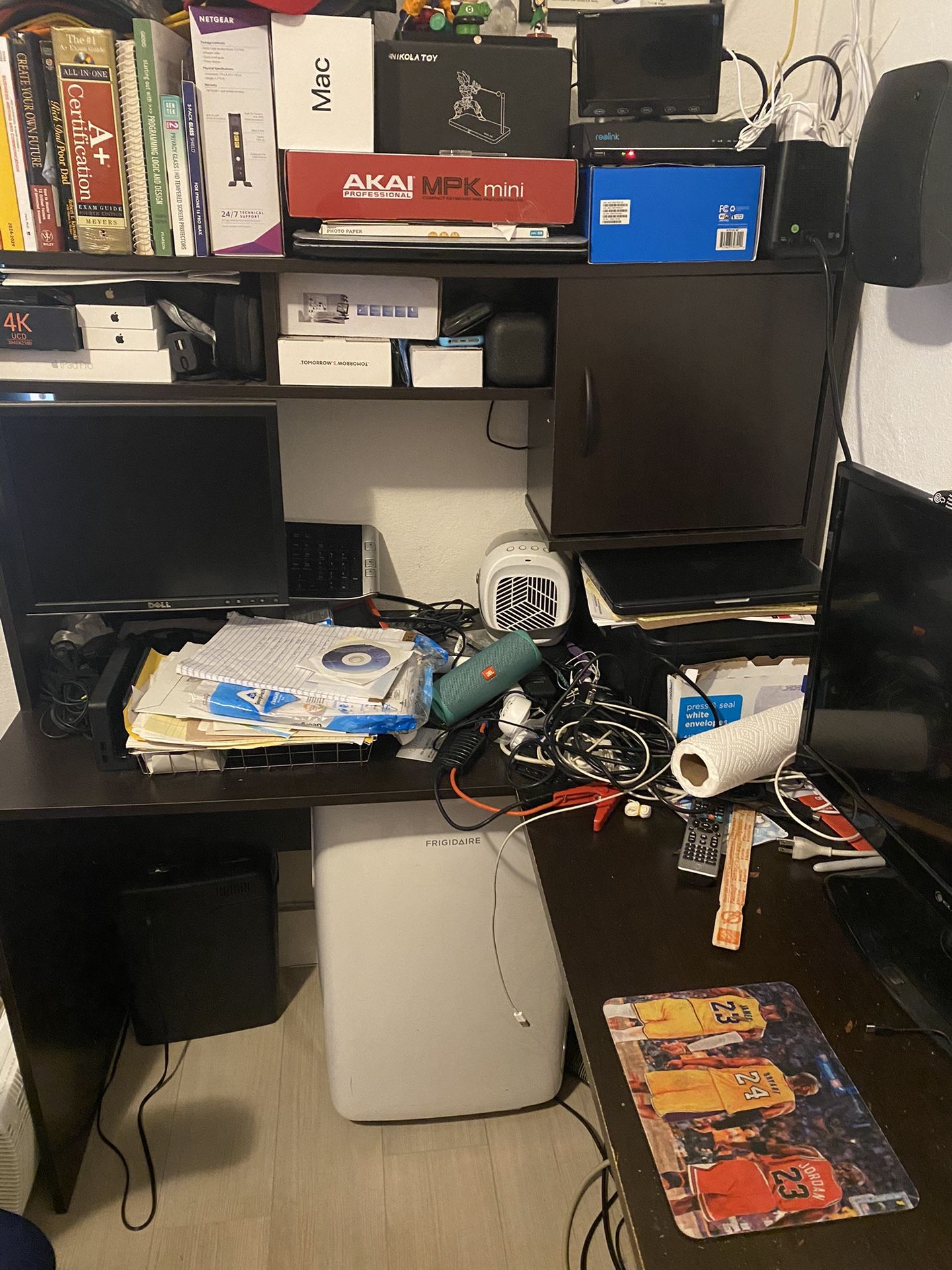 Office desk