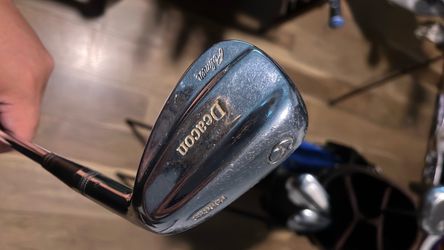 Full set of golf clubs