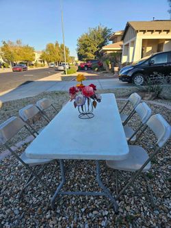 Tables And Chair For Sale/Venta