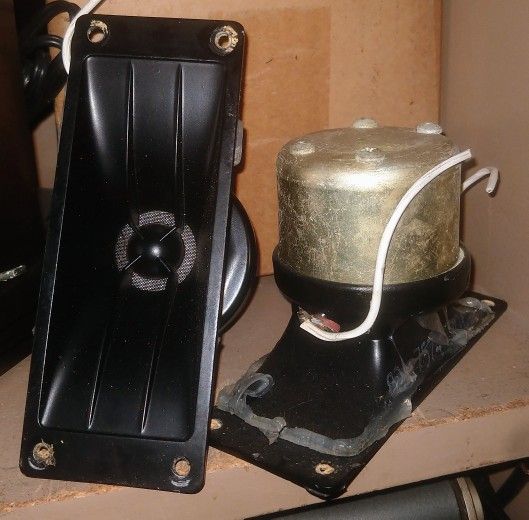 Pair Klipsch 8 Ohm Tweeters In Seattle