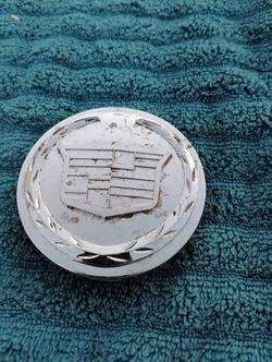 Cadillac  Center Rim Hub Cab