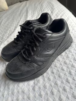 Sketchers working shoes 8