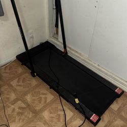 Wall king/ Running Treadmill