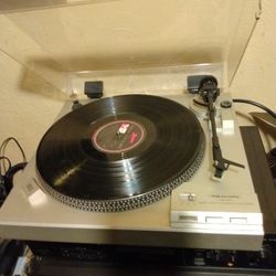 Realistic Lab 430 Direct Drive Turntable