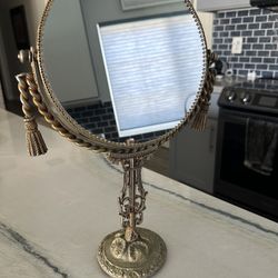 Vintage Pedestal Mirror 🪞 