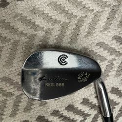 Cleveland Special Pitching Wedge 49 Degrees