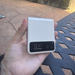 Motorola Razr 2023 