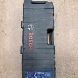 Bosch 15 Amp 1-1/8 in Corded Concrete Elec Hex Breaker Hammer Kit w Case & wheel