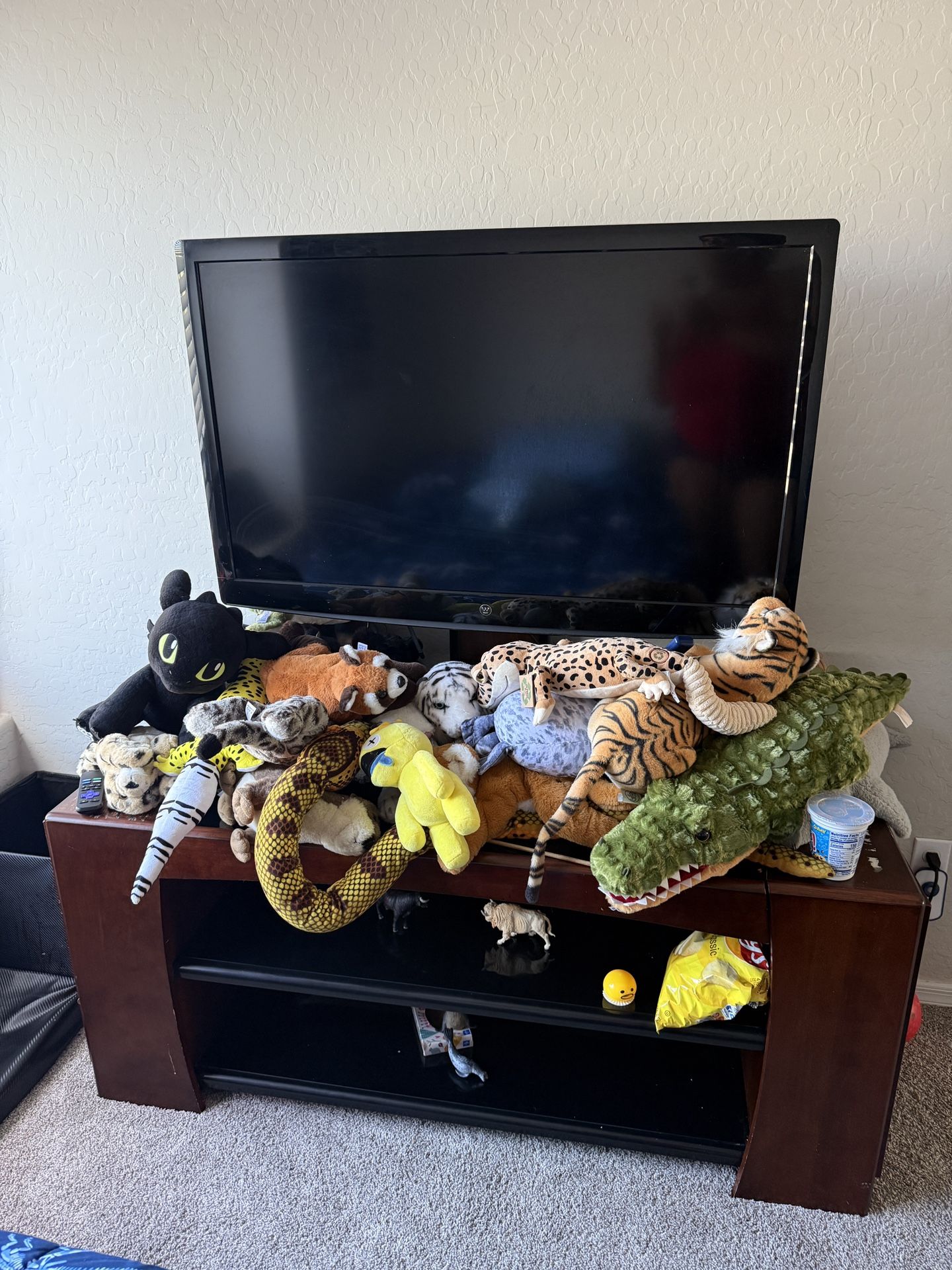 50in Swivel TV w/Stand