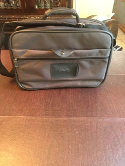 Luggage....Carry On... 11H...15W...7D Samsonite