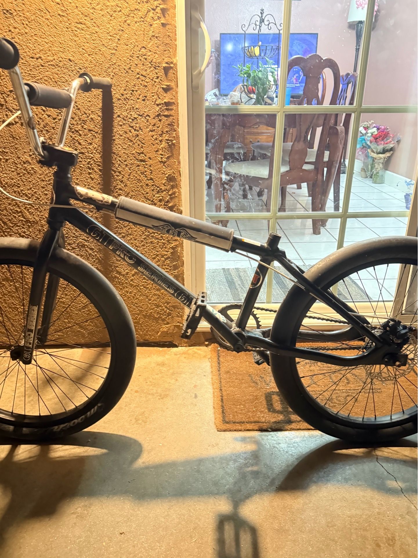 GT pro series 24inch