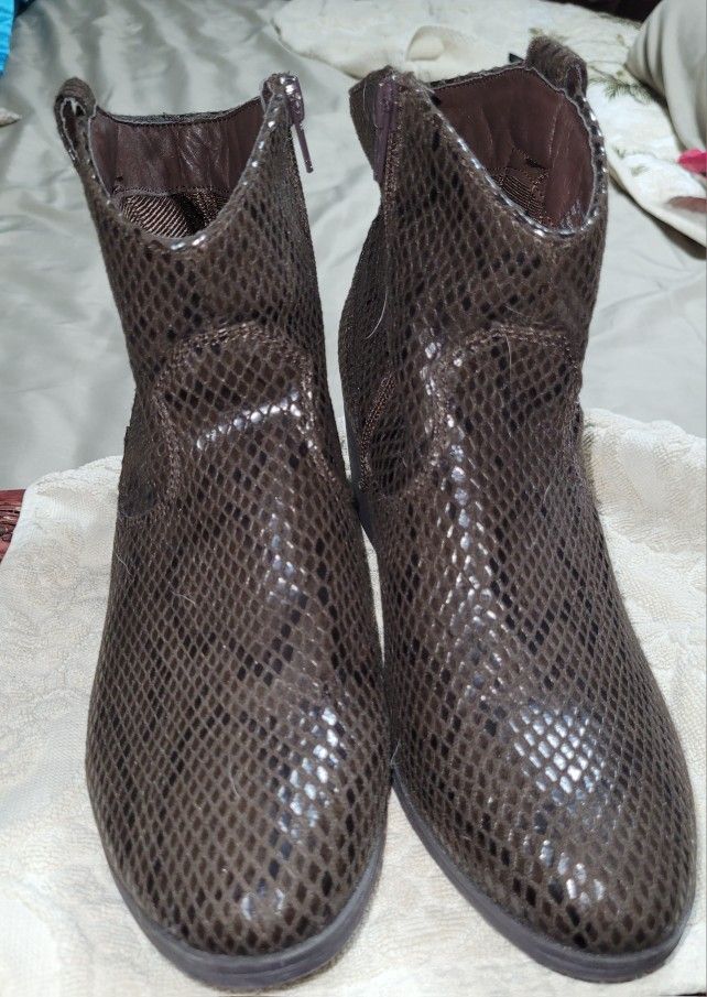 Snake Booties