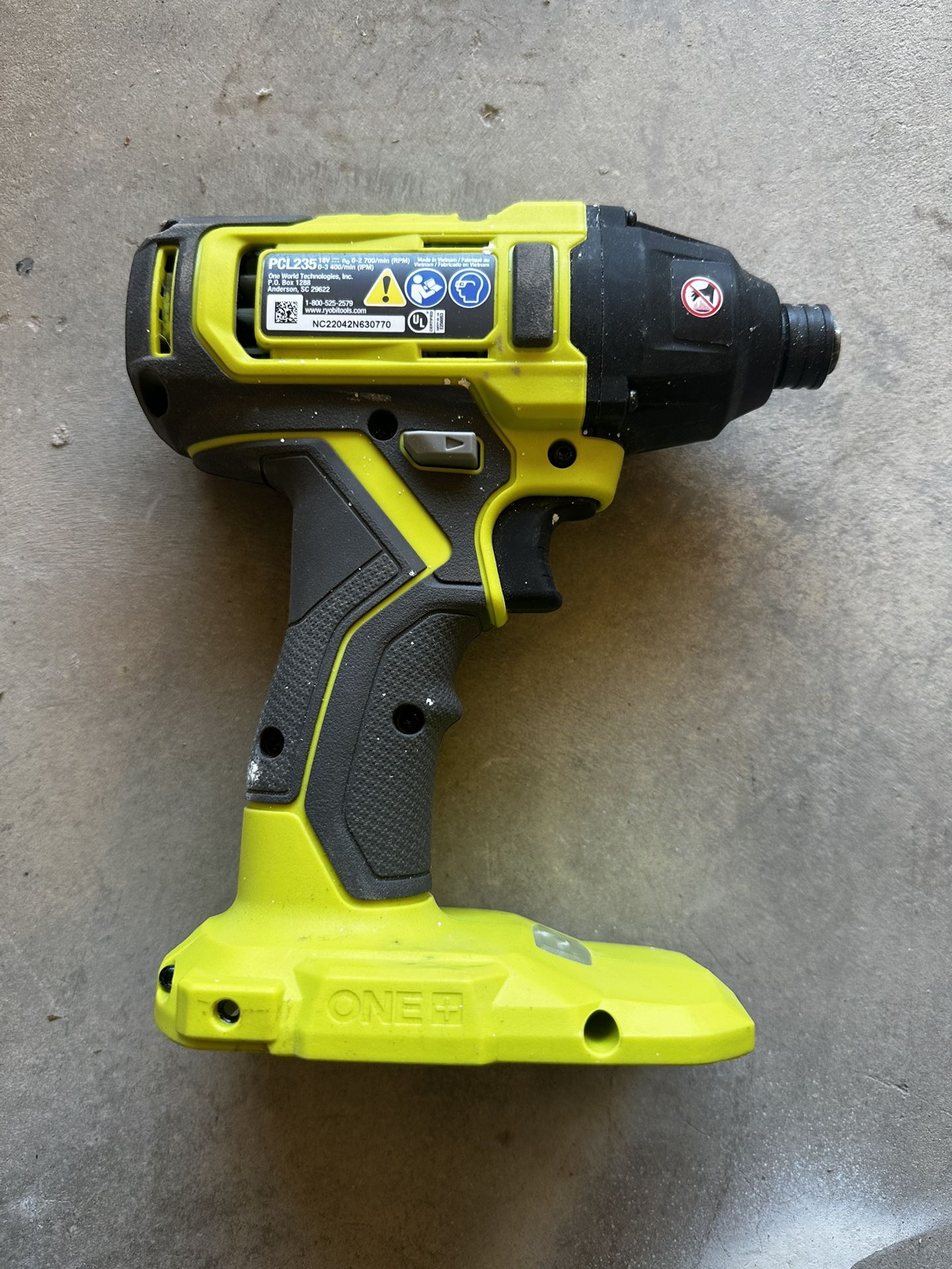 Ryobi PCL235 one+ impact wrench