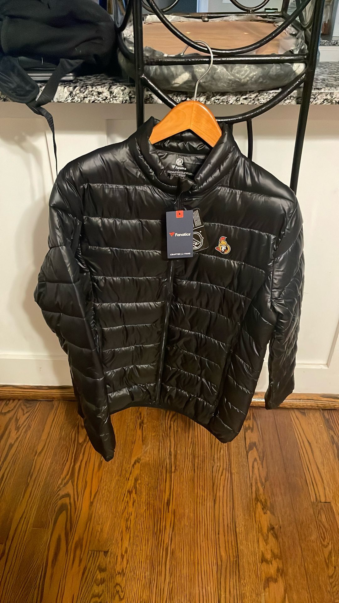 NHL Size L Jacket