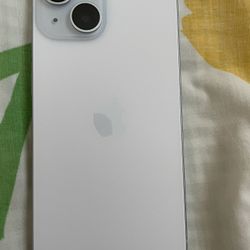 iPhone 15 – Like New – 100% Battery – Boost Mobile (1 Day Old)