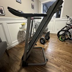 Treadmill  Compact 
