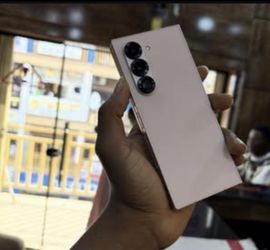 Samsung galaxy z fold 6 unlocked with warranty
