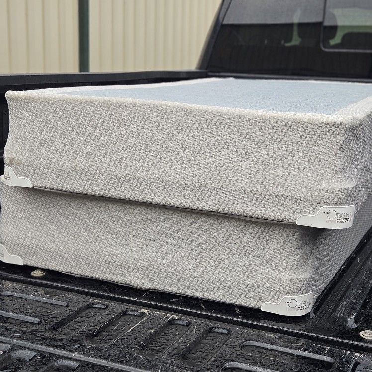 USED KING BOXSPRING IN GOOD CONDITION 