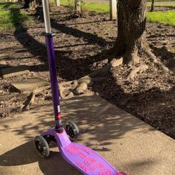 New Girls Lighting Scooter 