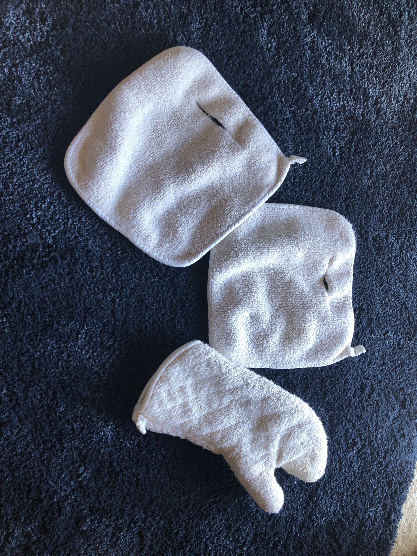 Find more 1 Pampered Chef Oven Mitts Guc for sale at up to 90% off