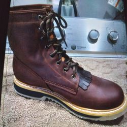 Work Boots//Botas de Trabajo