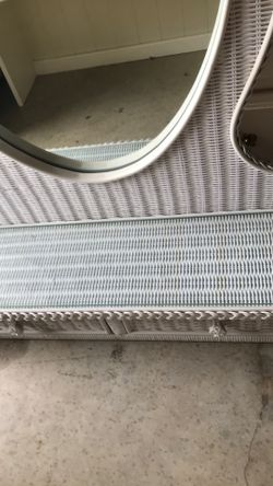 Mirror With 2 Drawers