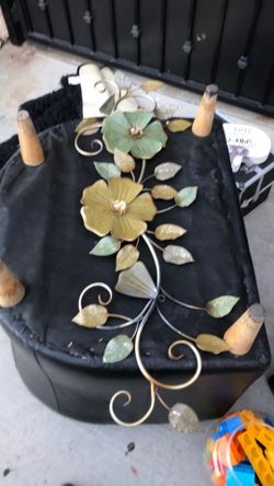 Metal wall decor