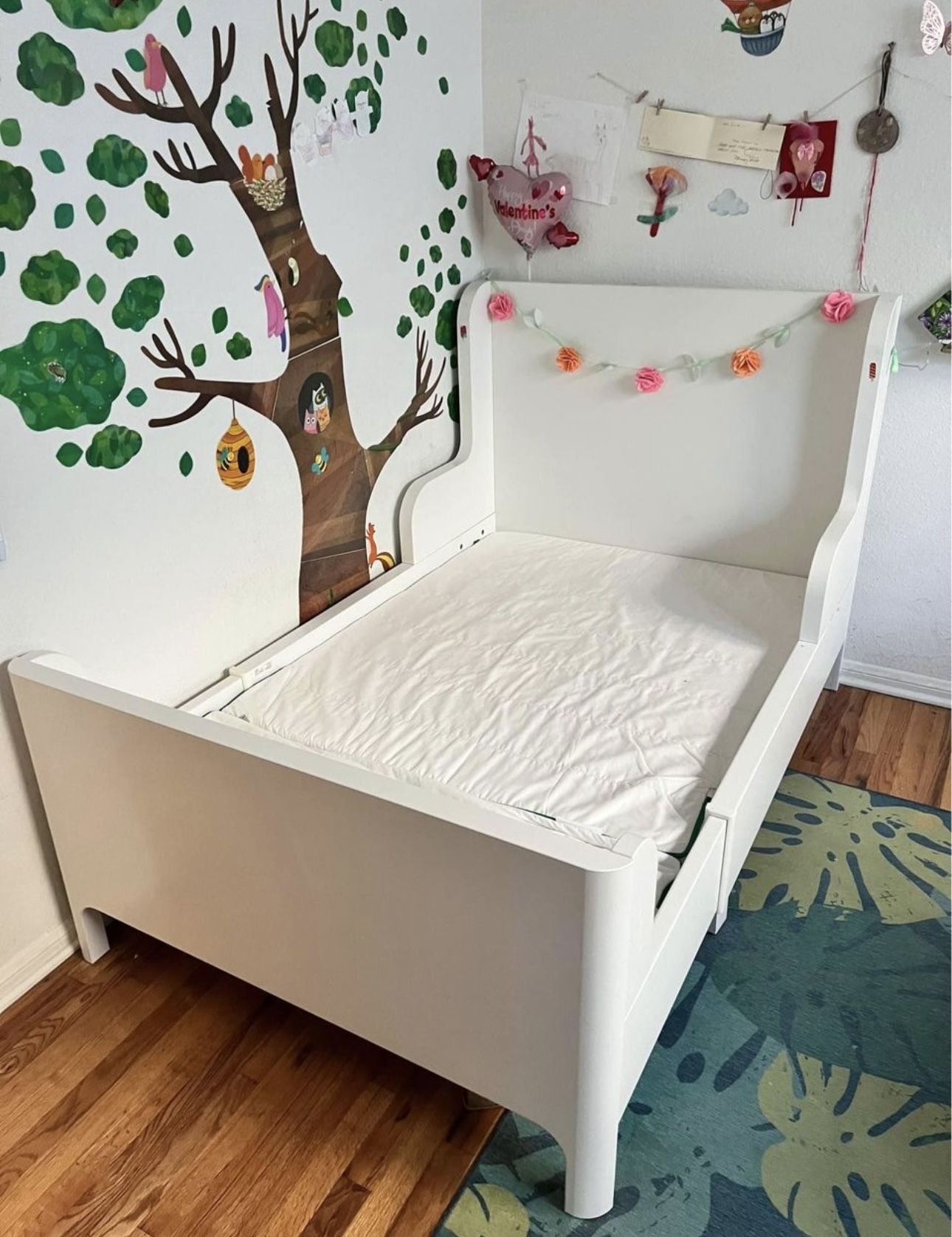 Toddler / Twin Size Bed With Mattress