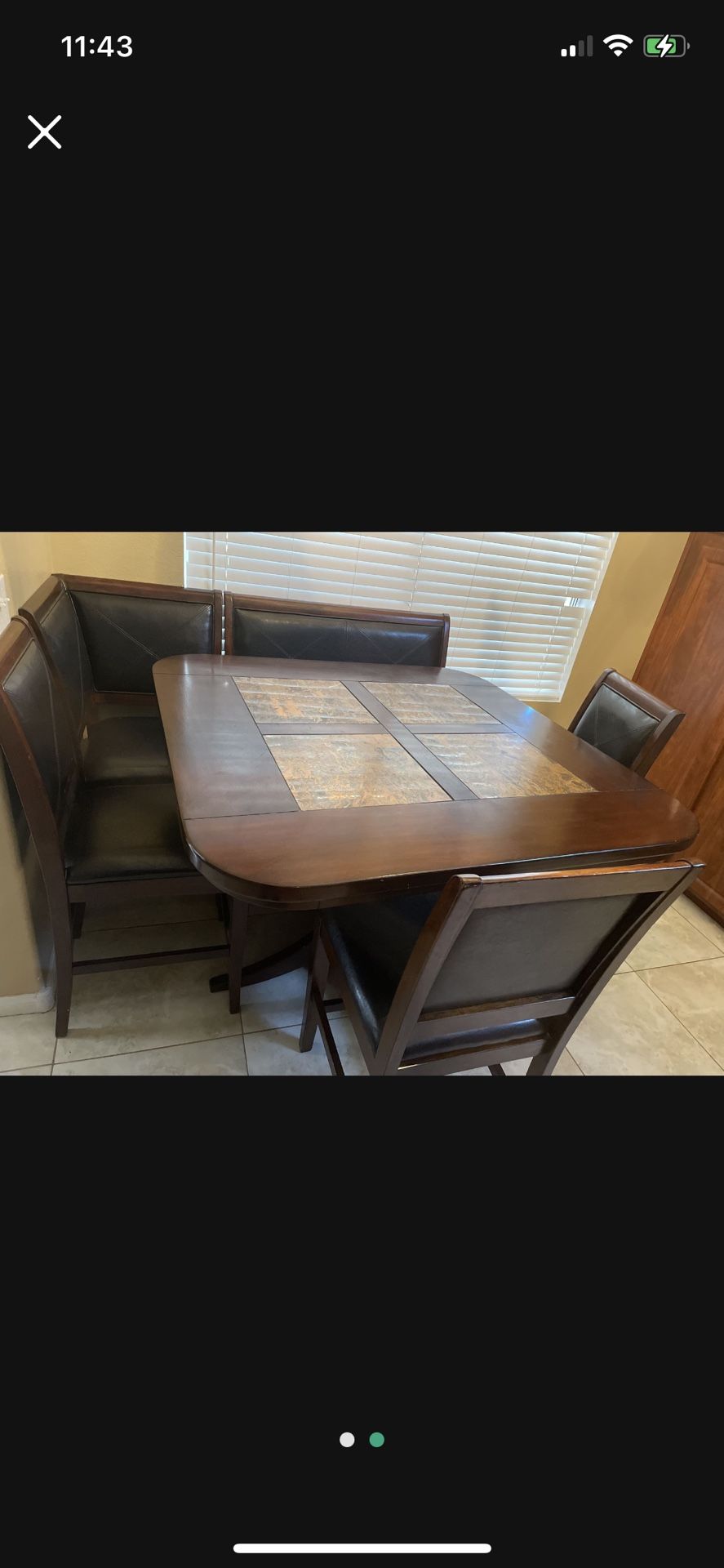 Kitchen Table with leather chairs