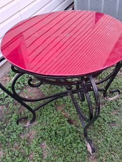 Outdoor metal table 3.5,'