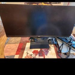 "32 LG MONITOR AND LOGITECH Keyboard And Mouse 