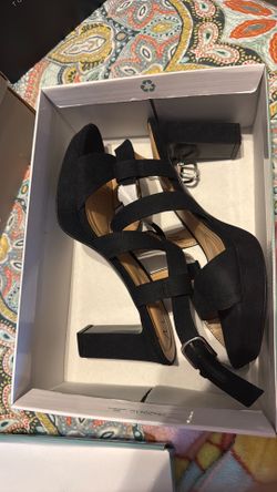 Abella True comfort heels size 8 1/2 Lapis BLK MIC SDE
