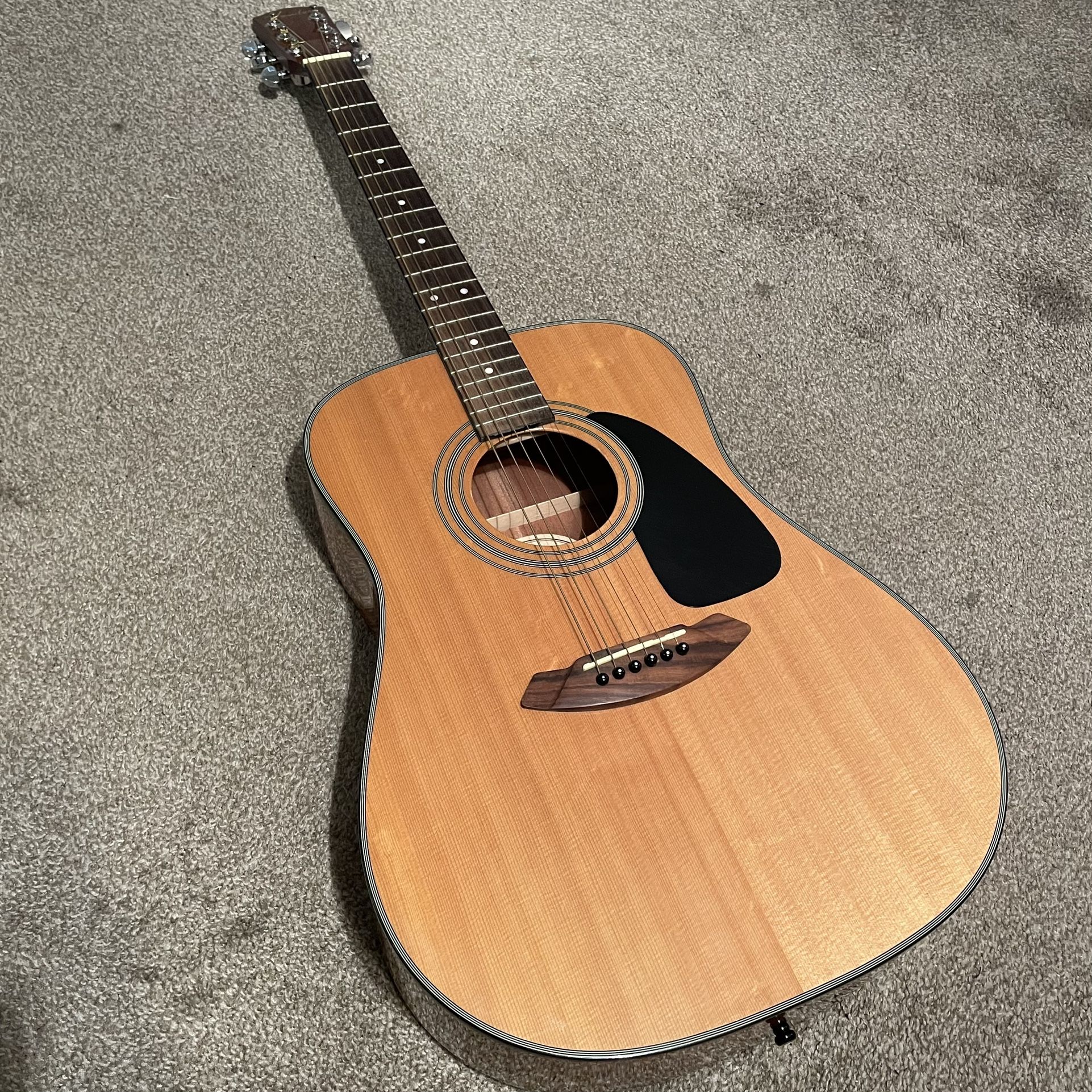 Fender DG-8S (Natural) Acoustic Guitar