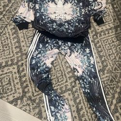 ADIDAS Tracksuit