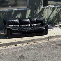 Black vinyl couch – free