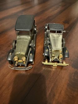 Vintage Classic Car Radios- Lincoln Model L and Rolls Royce Phantom II Collectibles