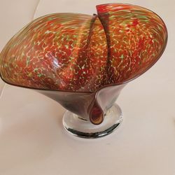 Vintage Murano Style Hand Made Glass Vase Bowl Scalloped Art glass 
signed by author. Pre-owned, very good shape, no chips or cracks. 
Display item. S