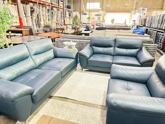 Green Leather Set 2 Loveseats and chairs