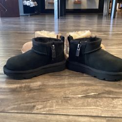 Uggs Toddler Ultra Mini Classics Size 5 Through 12