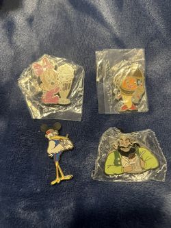 Disney Pin Trader Delight 
