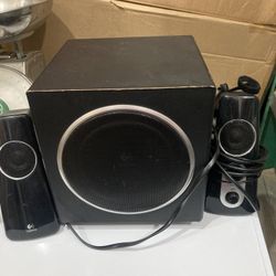 Logitech Z523 Speaker System W/Subwoofer