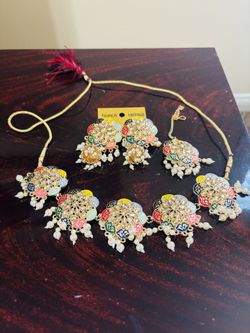 Necklace Set