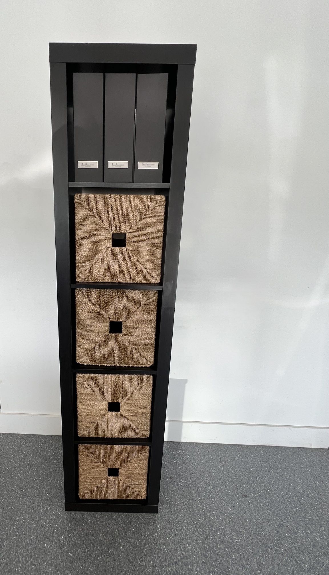 tall bookcase / cubbies with storage baskets