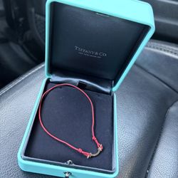 Tiffany T Smile bracelet In Yellow Gold Red 