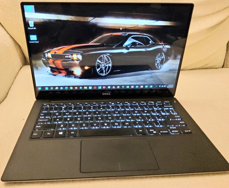 Dell XPS 13 9343 Touchscreen/FL Studio 20 with Autotune/Reason 5 Studio/Sony Vegas Pro/Virtual DJ/ comes with charger